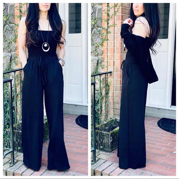 Chic black tube top wide leg side pockets jumpsuit - Picture 3 of 8
